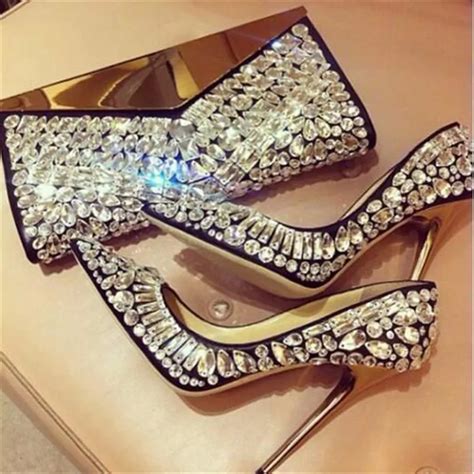 WOMEN'S LUXURY STONE PUMPS 